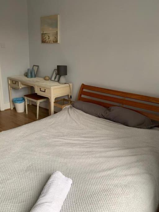 7 Bedroom Victorian House Zone 2 Holiday home *